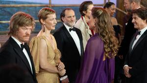 Sandra Hüller ist Prinzessin Kate und Prinz William bei der "Digger"-Premiere in London begegnet.