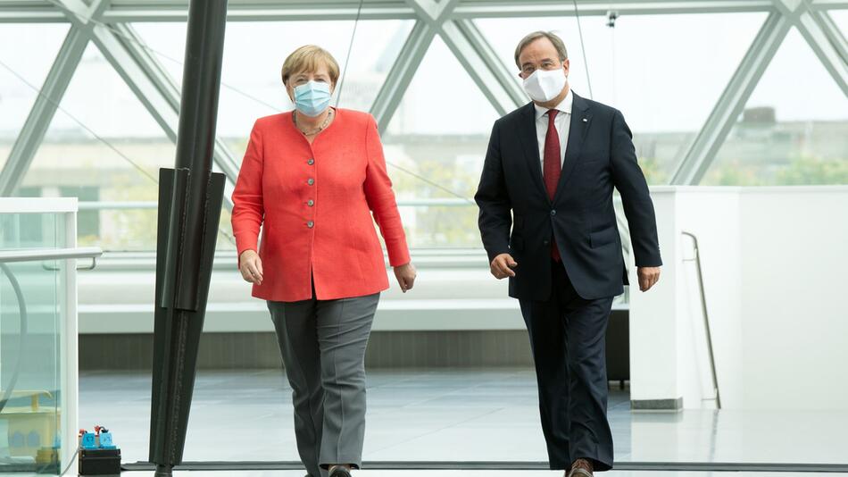 Bundeskanzlerin Merkel besucht Nordrhein-Westfalen