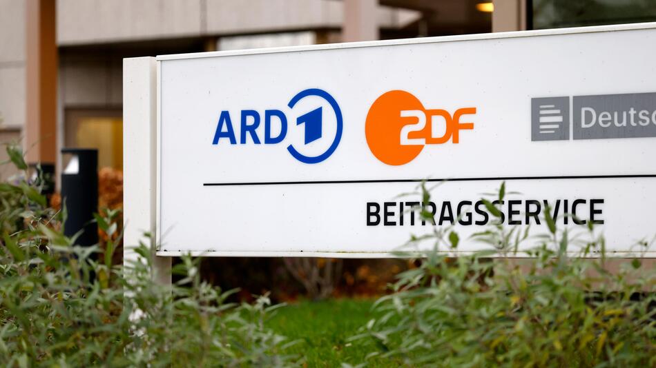 Eingang des ARD ZDF Deutschlandradio Beitragsservice auf dem WDR-Gelände in Köln Bocklemünd.