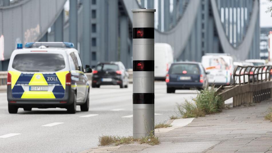 Mehr Einnahmen durch Blitzer - Stadt Hamburg kassiert