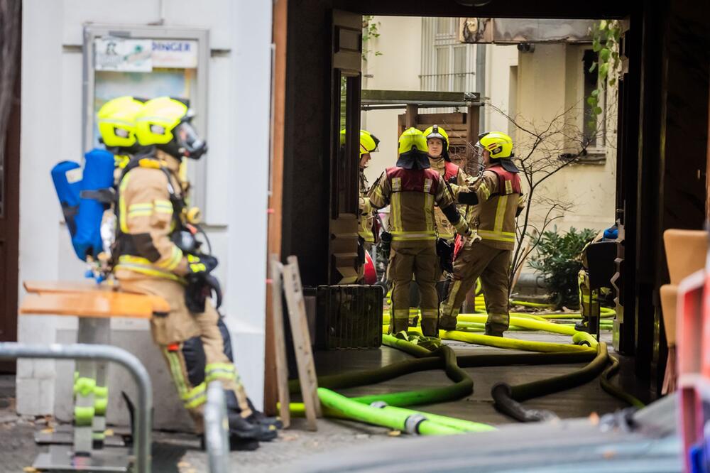 Brand in Wohngebäude in Berlin-Mitte