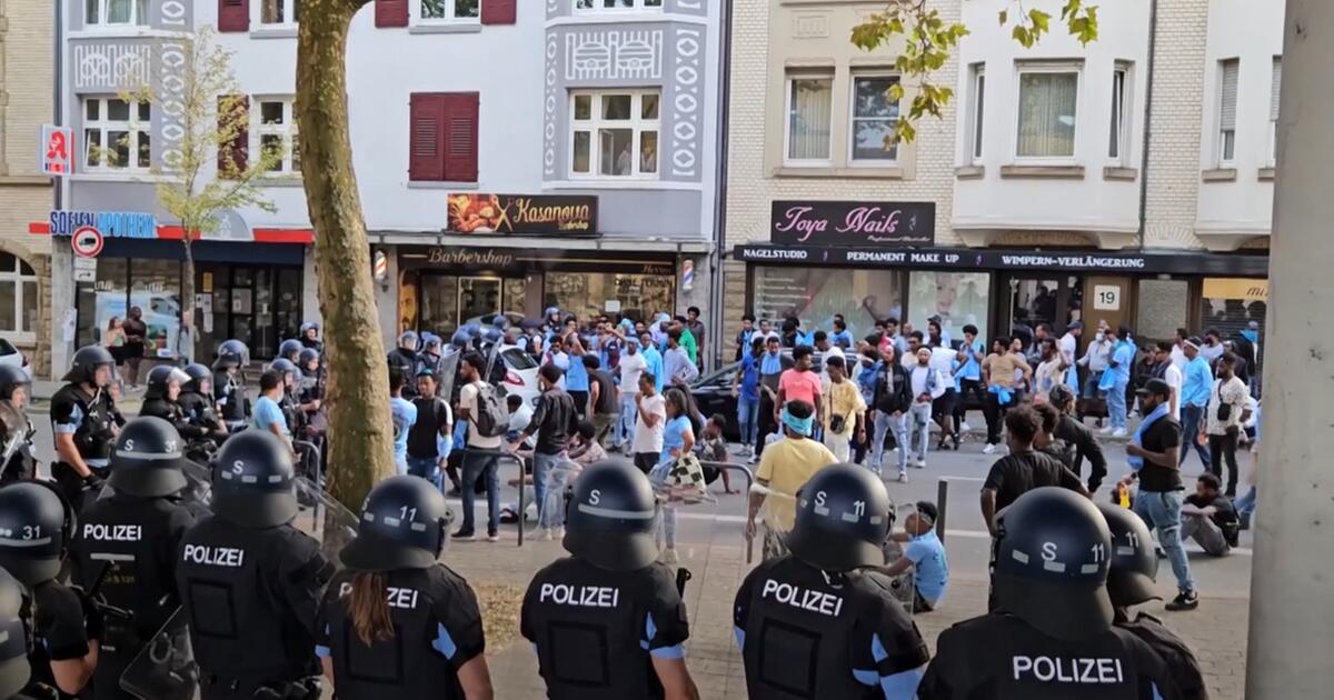 Massive Ausschreitungen In Stuttgart Bei Eritrea Veranstaltung Web De