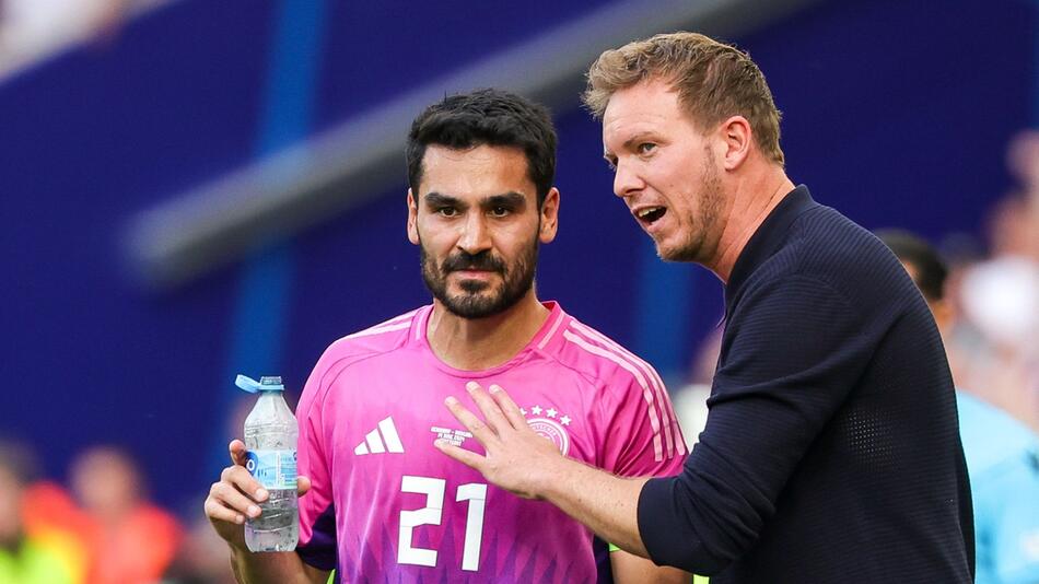 Ilkay Gündogan (l) und Julian Nagelsmann