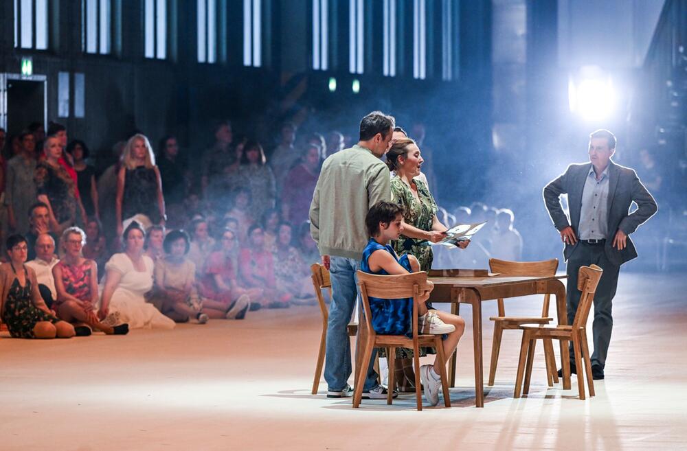 Komische Oper Berlin inszeniert Oper "Messias"