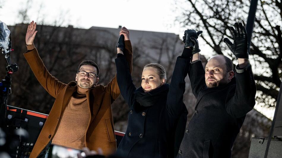 Antikriegsdemonstration der russischen Opposition in Berlin