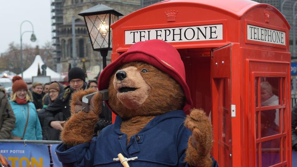 Paddington und rote Telefonzelle