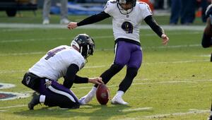 Justin Tucker (r)