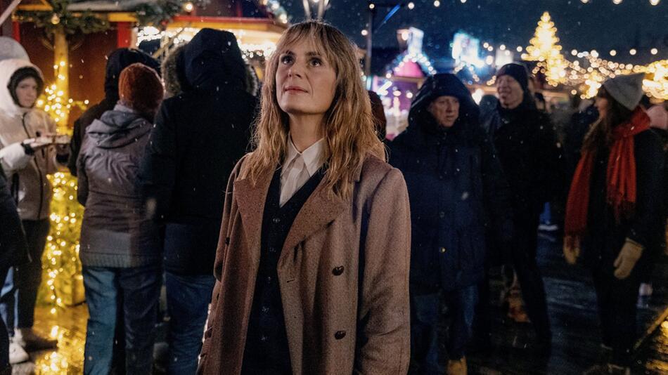 "Tatort: Fährmann": Für Isabelle Grandjean wird die Vorweihnachtszeit zum Spießrutenlauf.