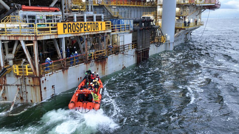 Gasförderung in der Nordsee: Greenpeace besetzt Bohrplattform