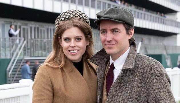 Prinzessin Beatrice und Edoardo Mapelli Mozzi sind seit 2018 ein Paar. Am 17. Juli 2020 gaben ...