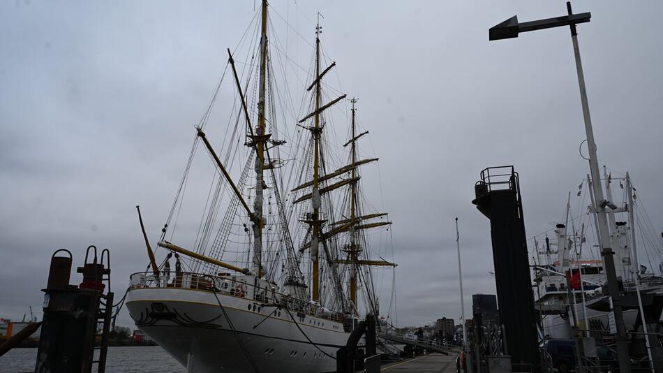 Segelschulschiff "Gorch Fock" lädt zum Open Ship ein