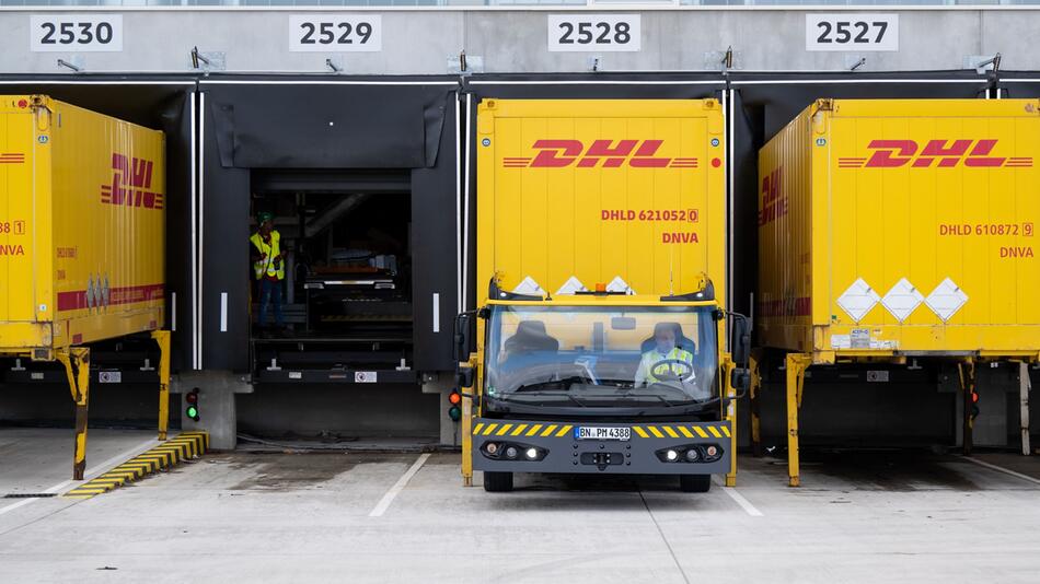 Eröffnung DHL-Paketzentrum