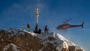 Rücktransport des Zugspitz-Gipfelkreuzes