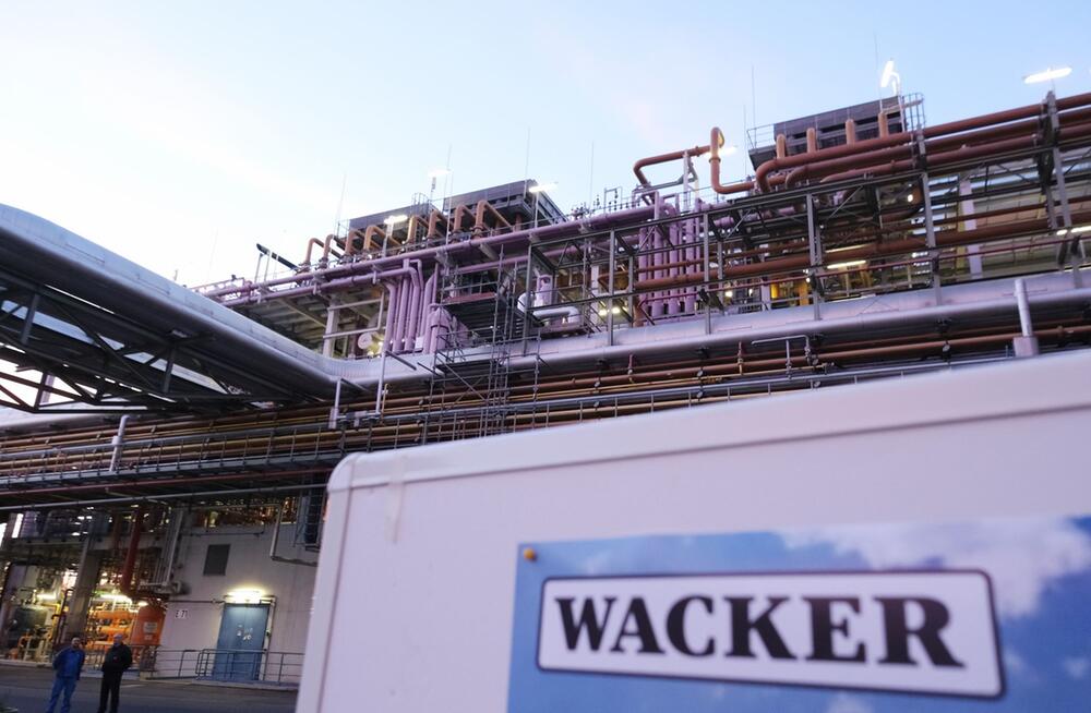 Wacker Chemie erwartet 2024 schrumpfendes Geschäft