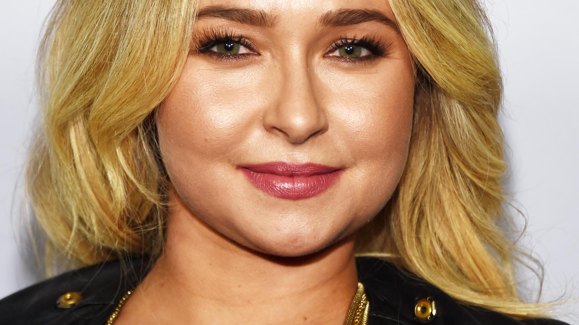 Chililik porno yulduzning seks marafoni Protseduralar paytida shifoxonada rus jinsiy aloqasini tomosha qiling: rus hamshirasi va keksa odam