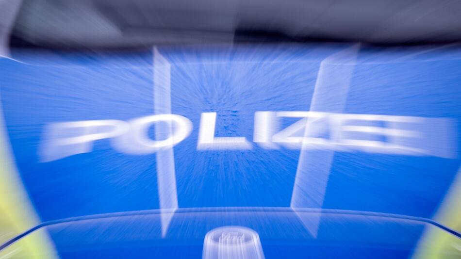 Polizei findet scharfe Schusswaffen nach Verfolgungsfahrt