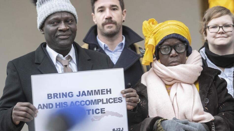 Gambias ehemaliger Innenminister Sonko vor Gericht