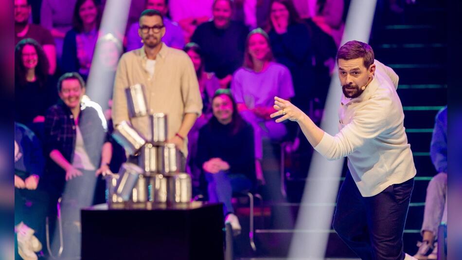 Im "Joko & Klaas gegen ProSieben"-Finale ging es für die Entertainer ans Dosenschießen.