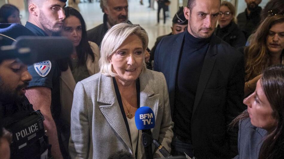 Le Pen vor Gericht: Verdacht auf Veruntreuung von EU-Geld