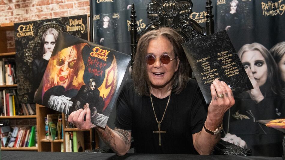 Nach weiterer OP: Ozzy Osbourne gibt Gesundheits-Update