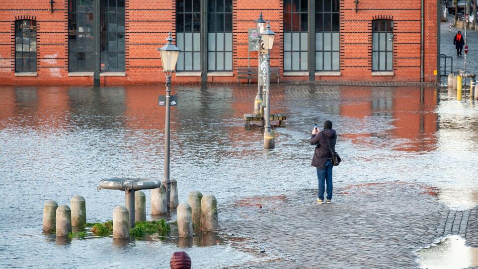 Sturmflut an der Nordseeküste und Hamburg