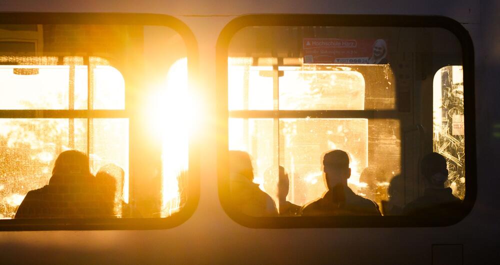 Mobilitätsbarometer - Fahrgäste in einer Stadtbahn