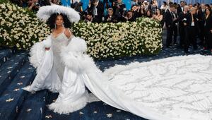 Diana Ross hat nach über 20 Jahren wieder an der Met Gala in New York teilgenommen.