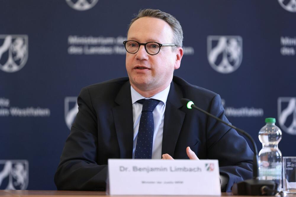 NRW-Justizminister Benjamin Limbach