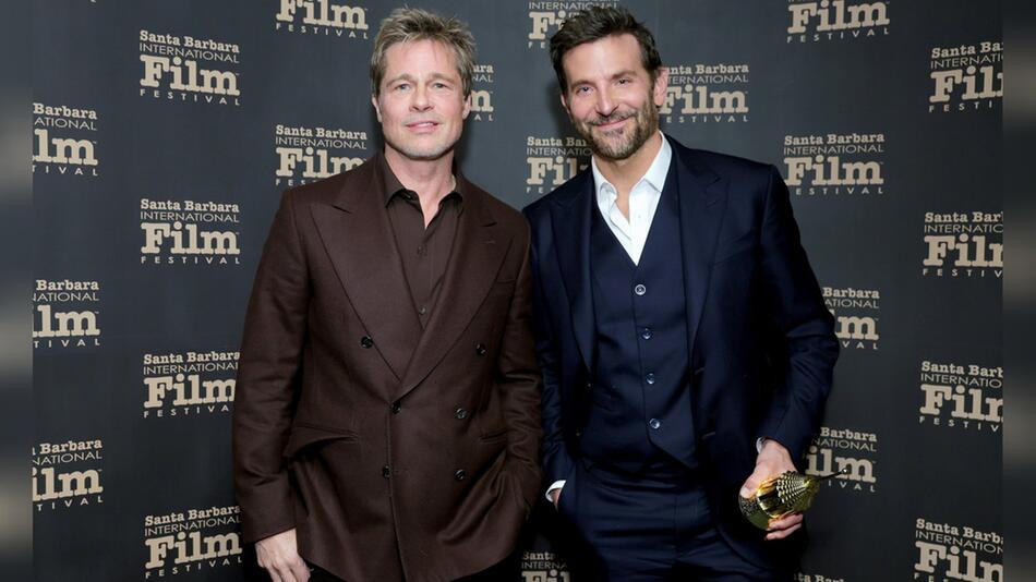 Sie sind nicht nur Kollegen, sondern auch Freunde: Brad Pitt (l.) und Bradley Cooper.
