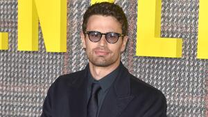 Theo James: Folgt er auf Daniel Craig?