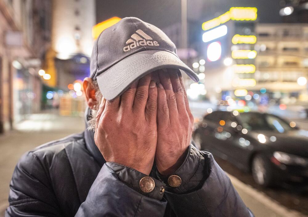 Kältebus versorgt Obdachlose in Frankfurt