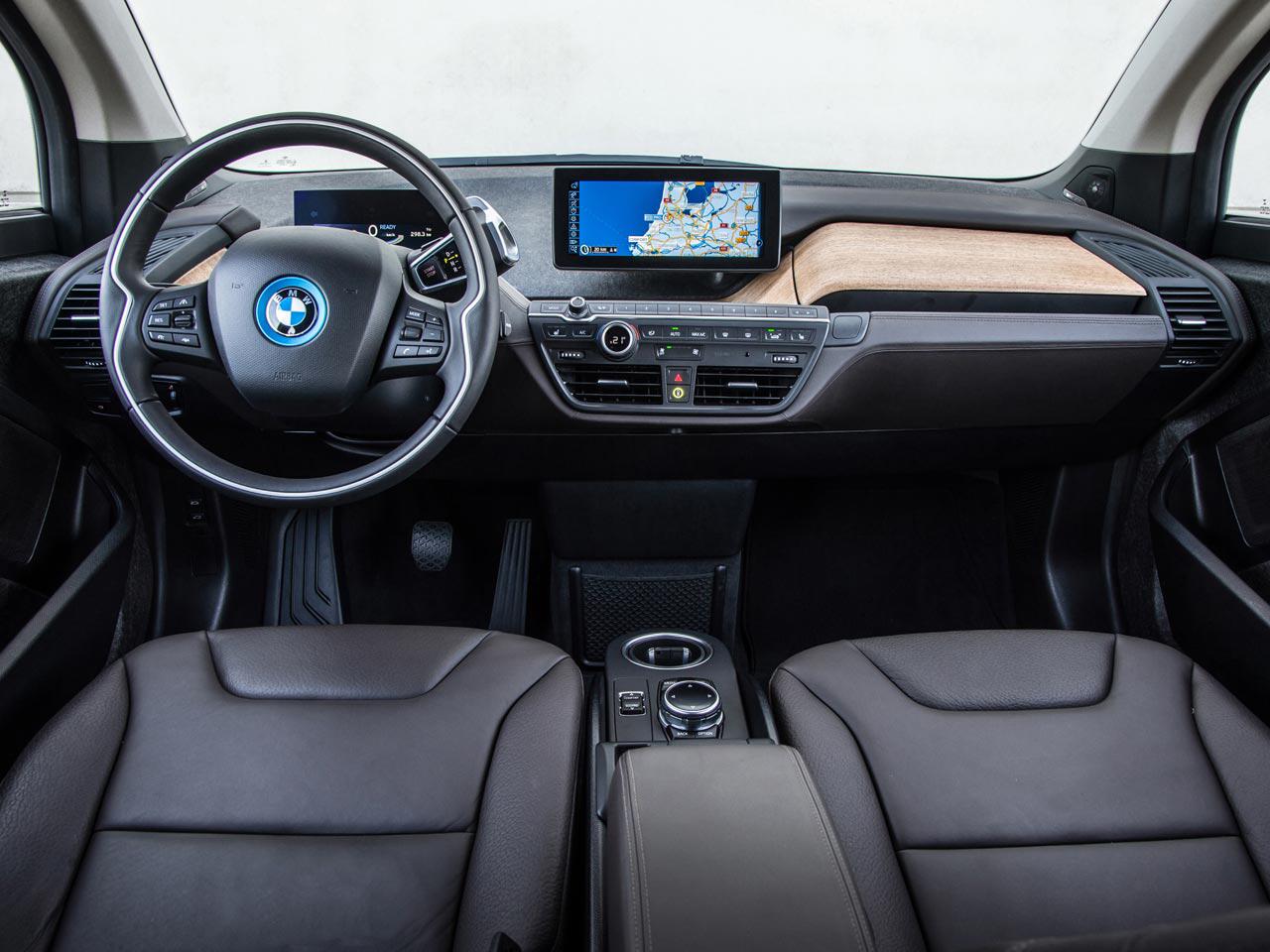 Ausgezeichnete Cockpits: Die zehn besten Auto-Interieurs 2015
