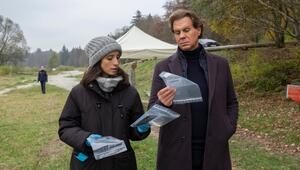 "Der Alte: Abgepfiffen": Caspar Bergmann (Thomas Heinze) und Annabell Lorenz (Stephanie Stumph) ...