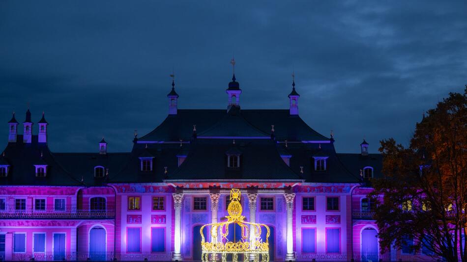 Rundwege mit Lichtkunst: "Christmas Garden" in vielen Orten