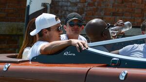 Tom Brady, Orlando Bloom und Corey Gamble (v.l.) auf dem Boot in Venedig.