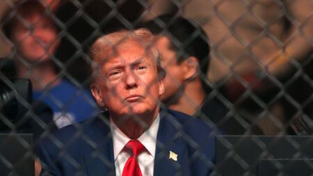 Vor dem Weißen Haus: Käfigkampf an Trumps Geburtstag