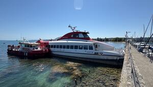 Katamaran prallt in Konstanz gegen Hafenmauer
