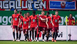 1. FC Kaiserslautern gegen Holstein Kiel