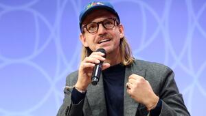 Sebastian Tigges spricht in seinem neuen Podimo-Podcast "Männer weinen heimlich" mit prominenten ...