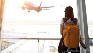 Mit dem Flugzeug abseits der Hotspots zu verreisen, kann sich für den Geldbeutel lohnen.