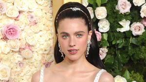 Nach den Dreharbeiten zu "The Substance" hatte Schauspielerin Margaret Qualley mit starker Akne ...