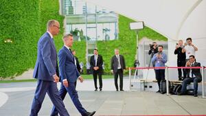 Ungarns Ministerpräsident Magyar in Berlin