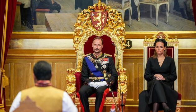 Norwegens König Haakon und Kronprinzessin Ingrid Alexandra
