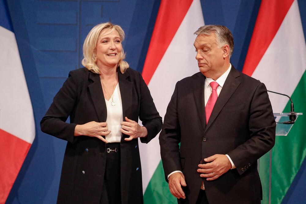Le Pen zu zwei Jahren Haft mit Fußfessel verurteilt
