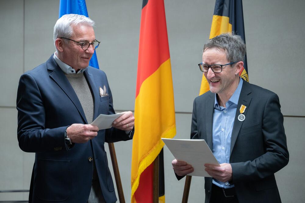 Innenminister Strobl verleiht Rettungsmedaille des Landes