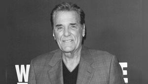 Chuck Woolery ist im Alter von 83 Jahren verstorben.