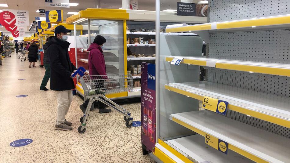 Coronavirus - leere Supermärkte in Großbritannien
