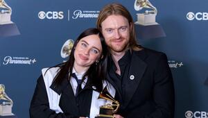 Billie Eilish mit ihrem Bruder Finneas bei den Grammy Awards.