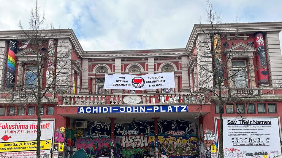 Solidaritätsbekundung mit RAF an der "Roten Flora"