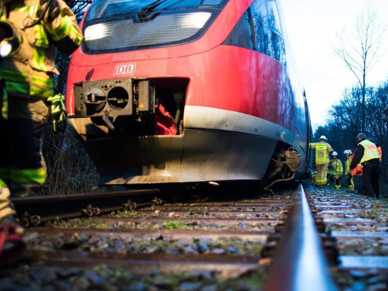 Zugausfälle durch Sturm Bahn erstattet Fahrkarten WEB.DE